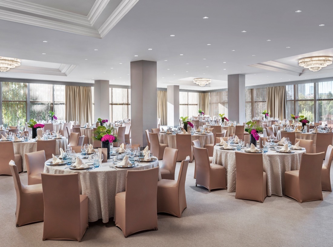 A ballroom set with round banquet tables, InterContinental Istanbul