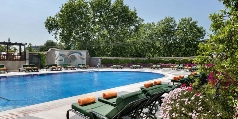 The outdoor pool and sun loungers, InterContinental Istanbul