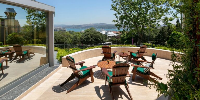 Terrace seating with a view towards the Bosphorus, InterContinental Istanbul