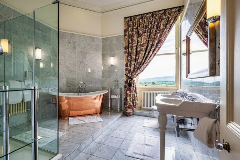 A Copper Bath, Inverlochy Castle Hotel