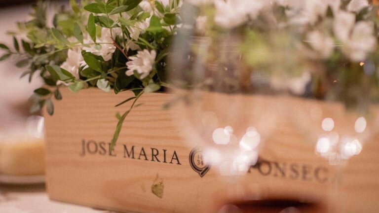 Wedding table decoration with the house name, José Maria da Fonseca Casa Museu