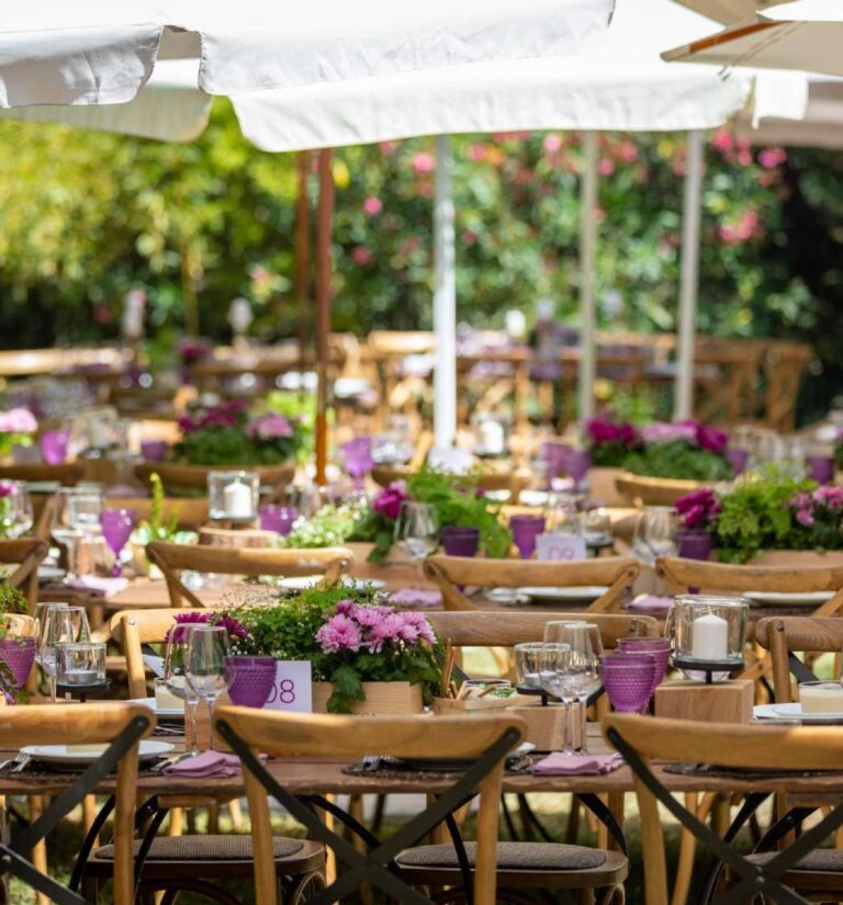 Tables dressed with flowers in the garden, José Maria da Fonseca Casa Museu