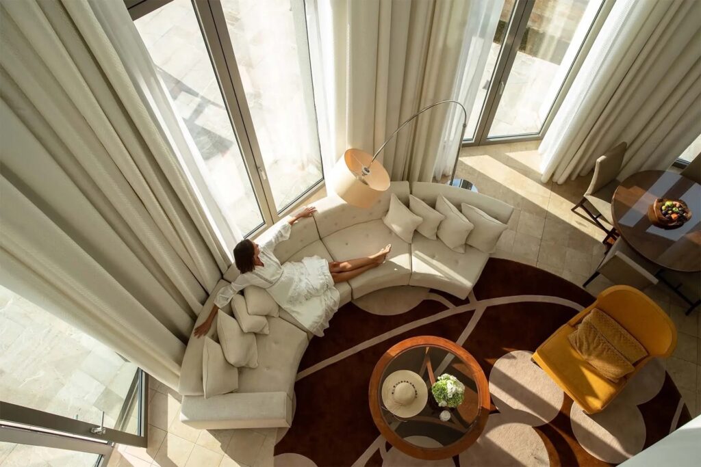 Lighthouse & Observatory Suites