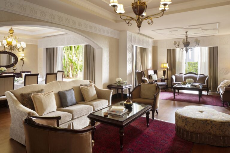 Five-bedroom Royal Villa, living room, Jumeirah Zabeel Saray