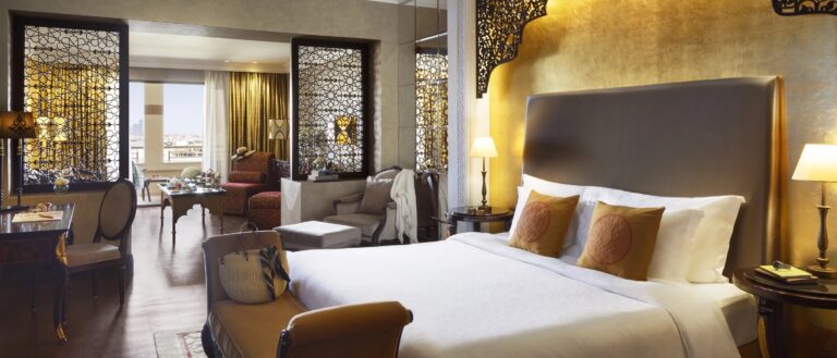 Junior Suite bedroom, Jumeirah Zabeel Saray