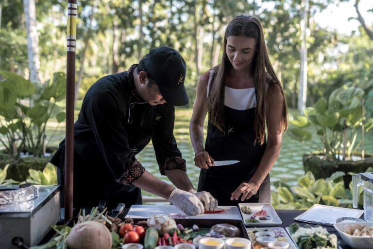 Cooking class with a resort chef, Kayumanis Nusa Dua Private Villa and Spa
