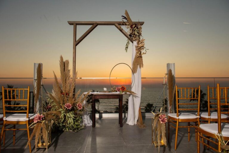Divine Breeze Terrace