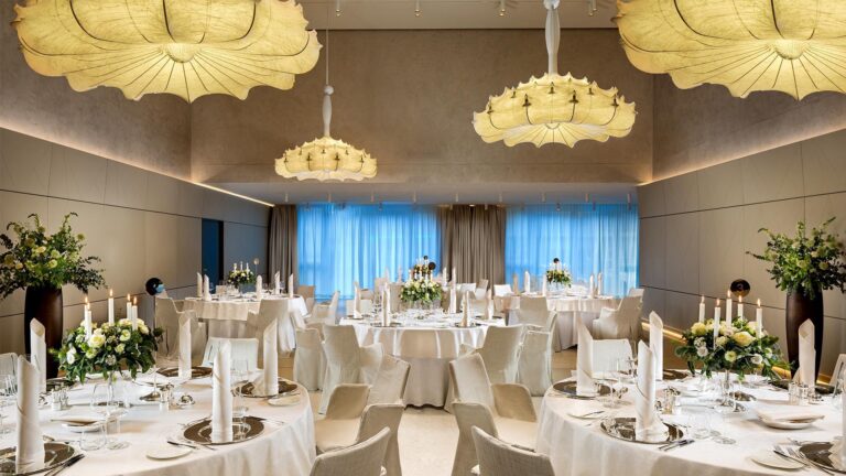 Ballroom set with round tables, Kempinski Palace Engelberg
