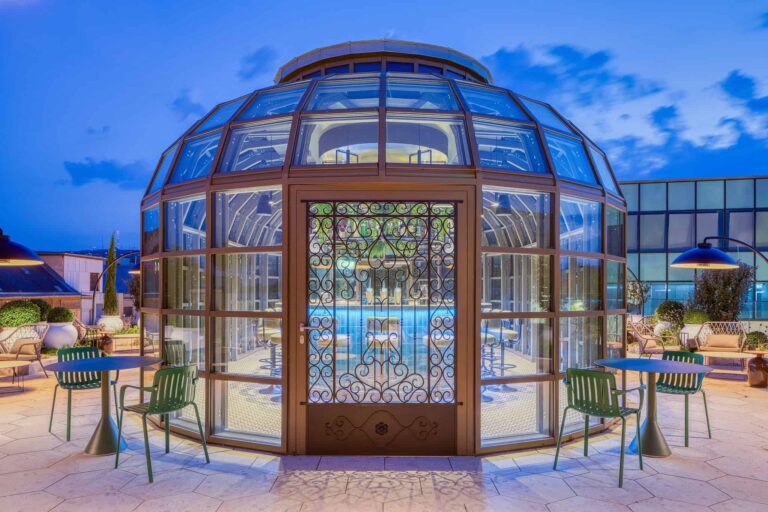 Glass pavilion on the rooftop terrace, Kimpton BEM Budapest