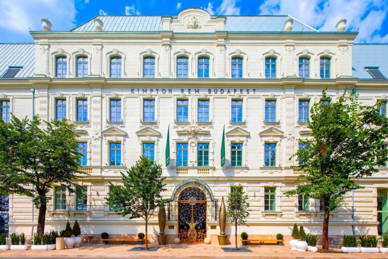 Hotel facade on Bem József tér, Kimpton BEM Budapest