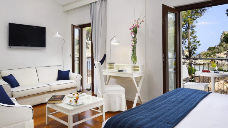 Sea View Rooms, La Plage Resort