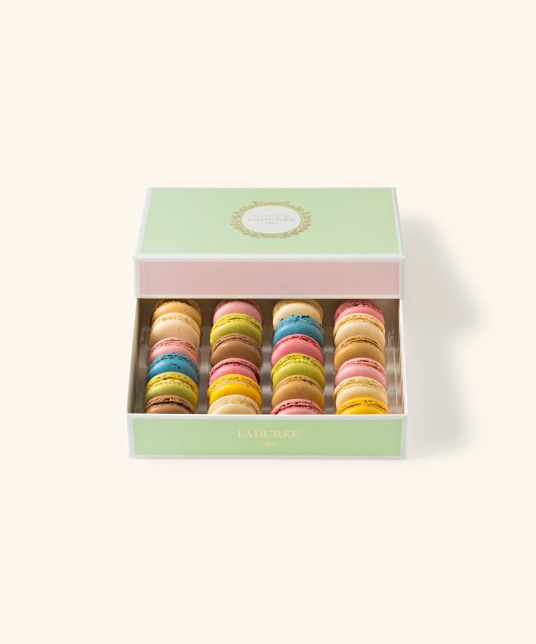 Aquarelle box of 24 macarons, Ladurée