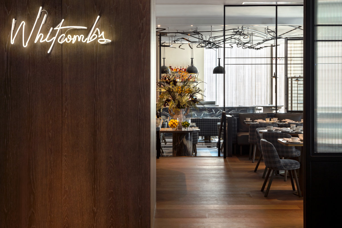 londoner review the londoner whitcombs restaurant bars 11