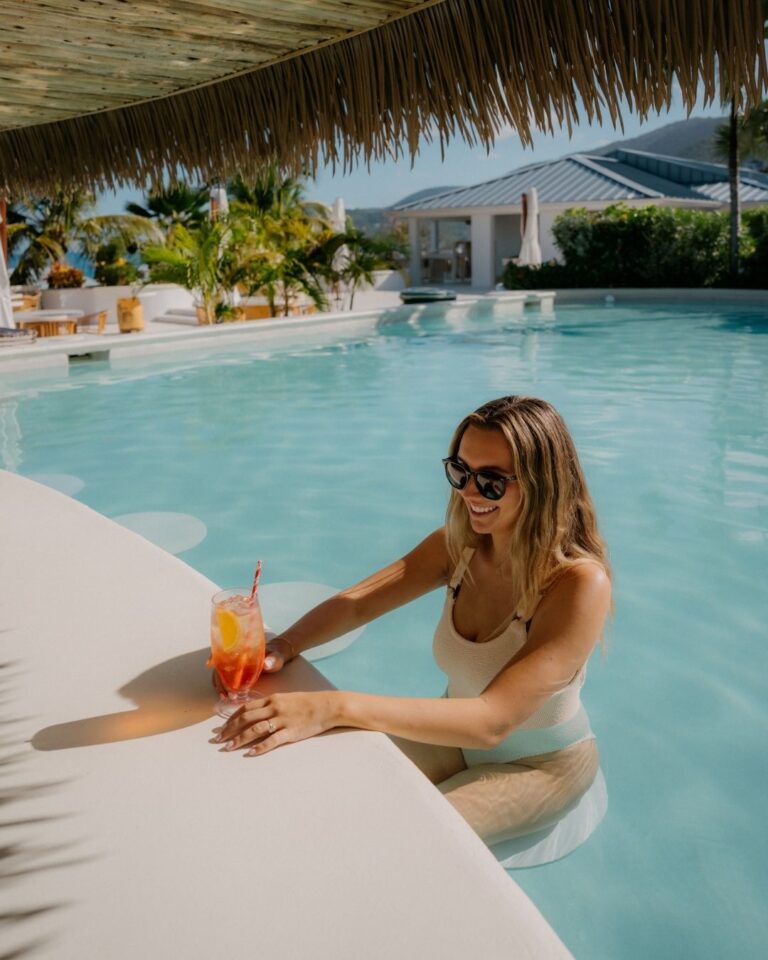 Swim-up bar at the pool, Long Bay Beach Resort