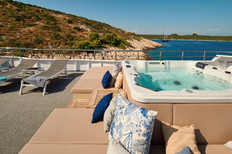 The sundeck jacuzzi and sun loungers, Lupus Mare
