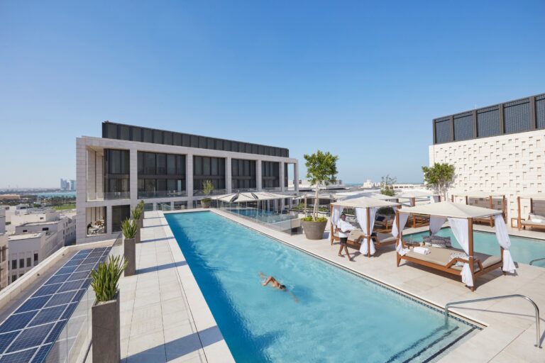 The Rooftop Pool, Mandarin Oriental, Doha