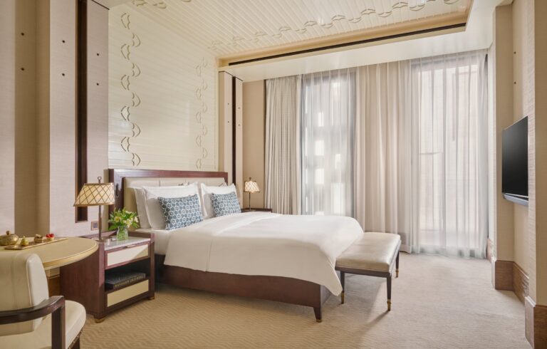 A Suite Bedroom, Mandarin Oriental, Doha