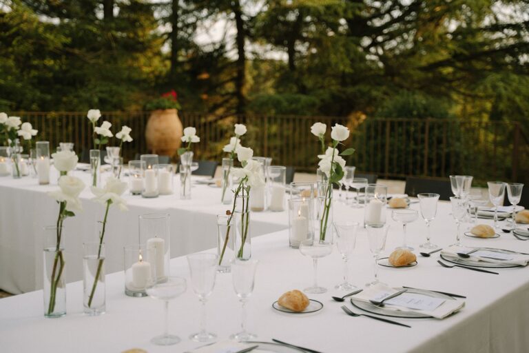 A Floral Wedding Table, Mas Huix