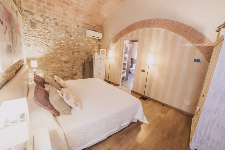 A Vaulted Brick Suite, Mas Torroella Luxury Villa & Spa