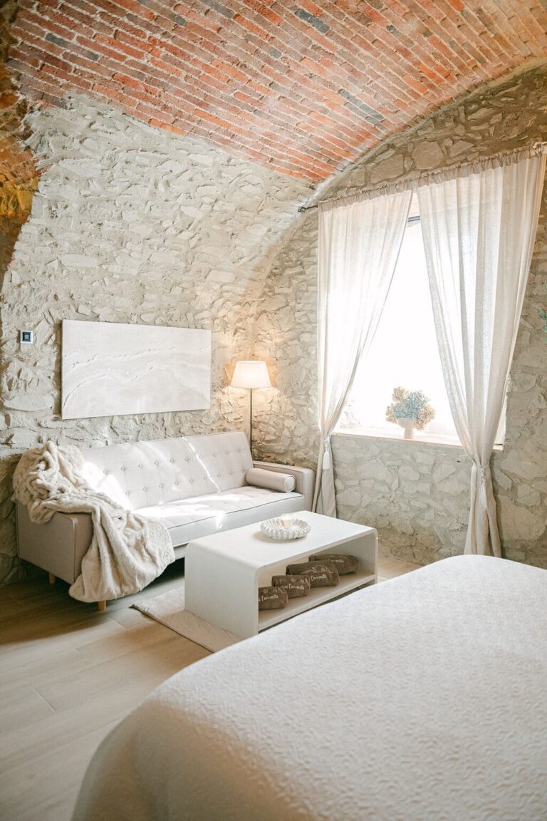 A Suite Sitting Room, Mas Torroella Luxury Villa & Spa