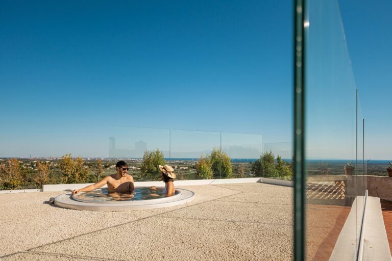 Jacuzzi on the Gulf Terrace, Mastropà