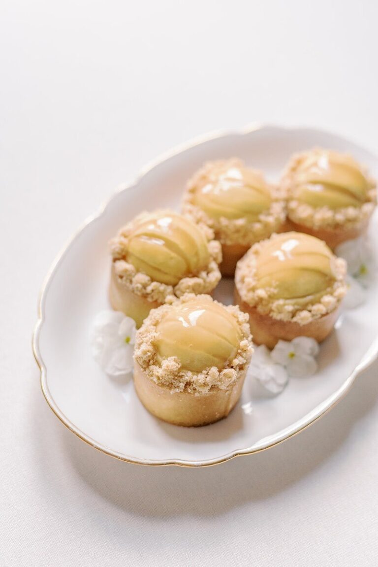 , Monannie Cakes & Confectionery