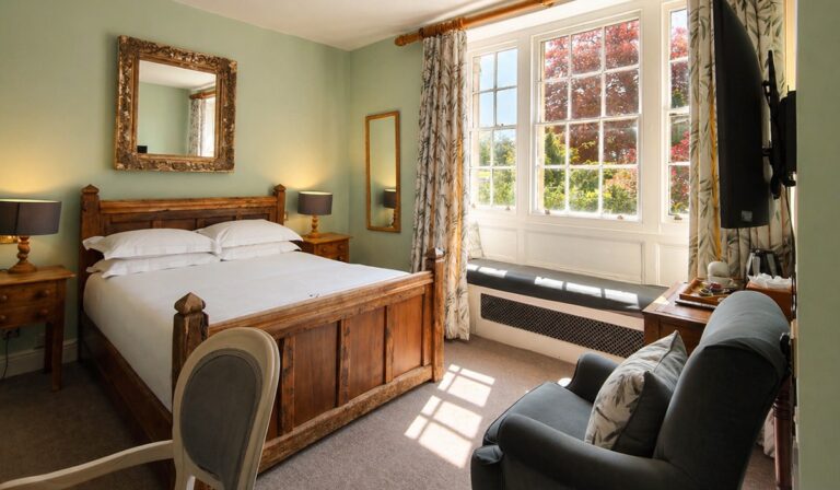 Classic Deluxe Garden View room, Montigo Resorts Somerset at Charlton House