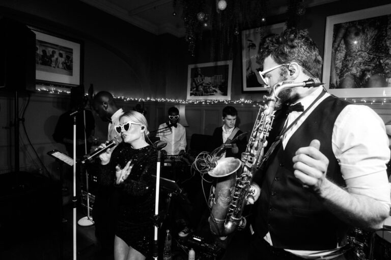 , NeoRoots Function Band
