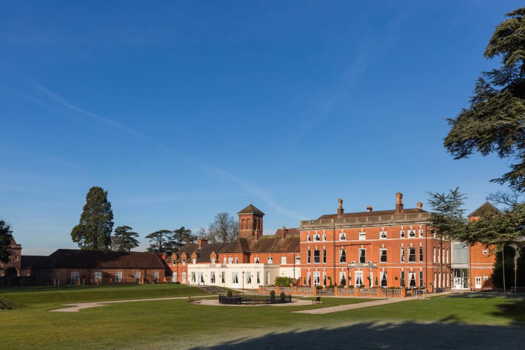 Oakley Hall Hotel