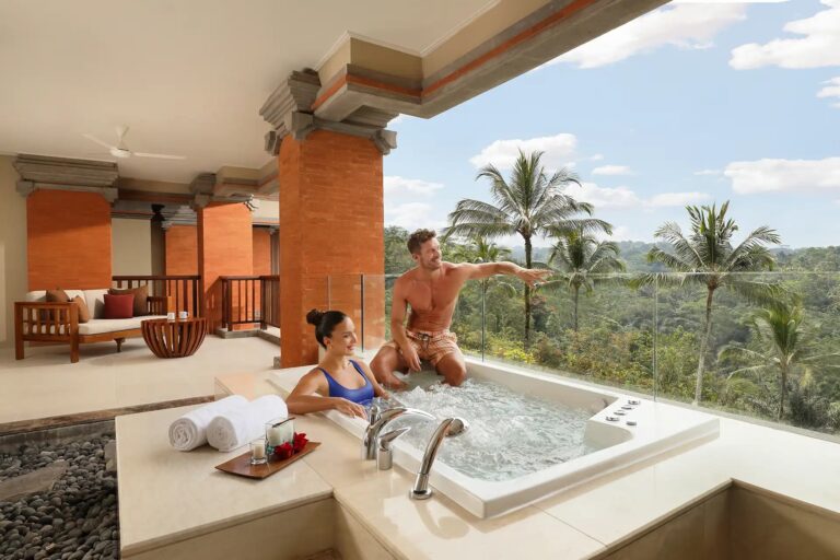 One-Bedroom Suite terrace with whirlpool bath, Padma Resort Ubud