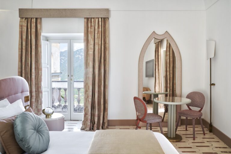 Coral Deluxe Suite sitting area, Palazzo Avino