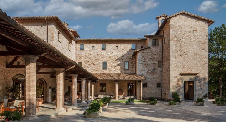 The Exterior at Dusk, Park Hotel ai Cappuccini