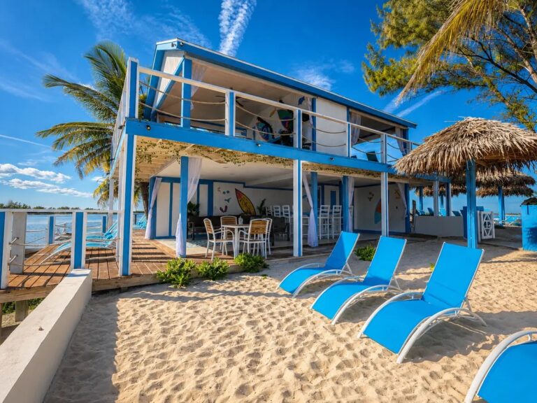 Beachfront private villa, Pearl Island Bahamas