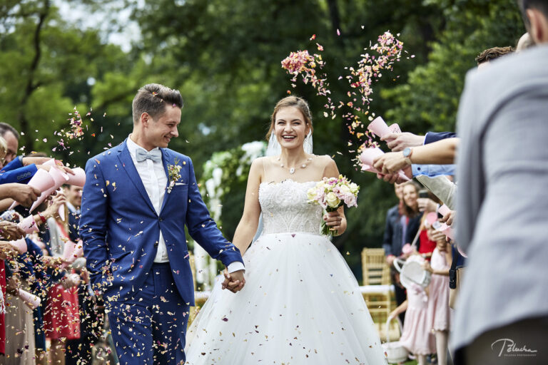 Confetti greeting for the couple after the ceremony, Petr Pelucha Photography