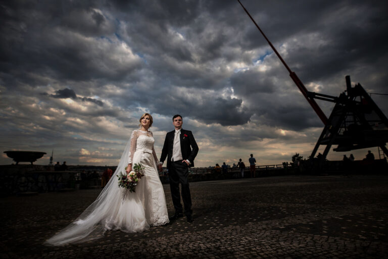 Couple on the Letna plateau beneath a stormy sky, Petr Pelucha Photography