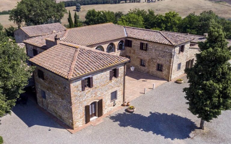Villa Boscarello in the Val d'Orcia, Pometti Estate, Villa Boscarello