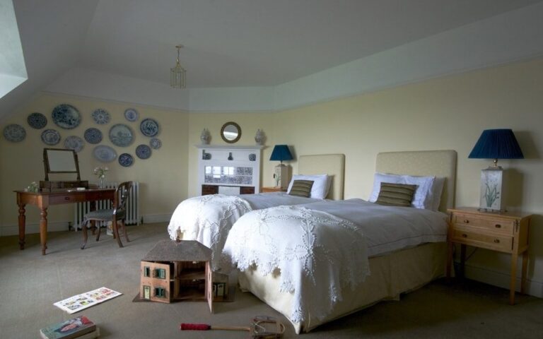 , Poundon House