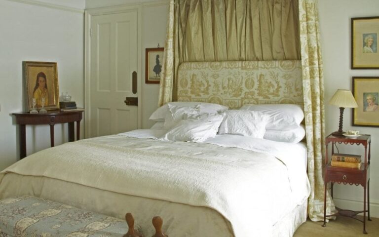 , Poundon House