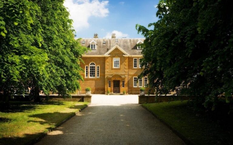, Poundon House