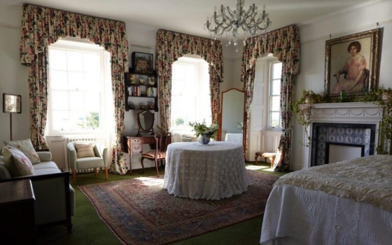 , Poundon House