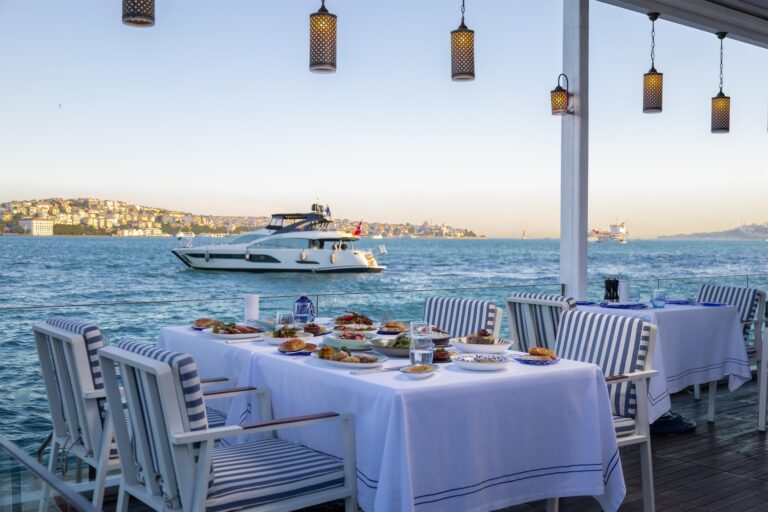 Table laid by the water, Çırağan Palace Kempinski Istanbul