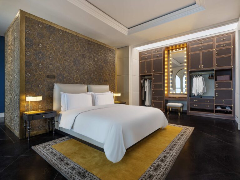 A Suite Bedroom, Raffles Doha
