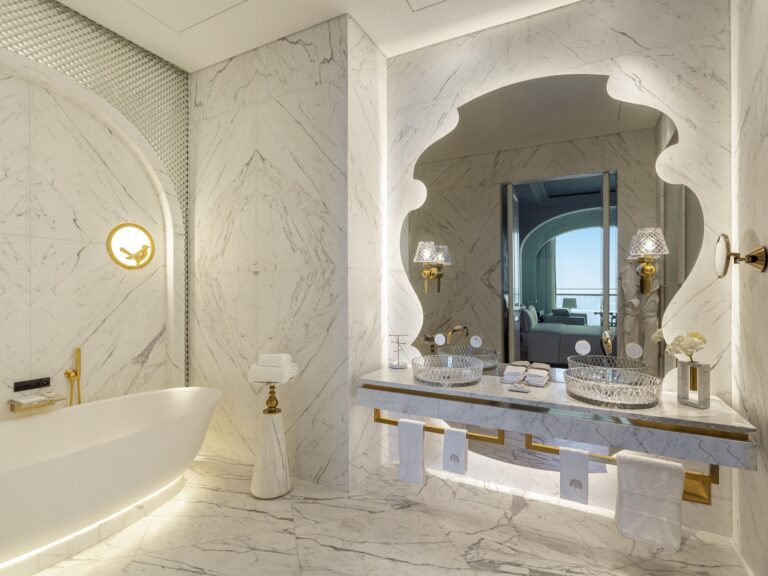 A Suite Terrace, Raffles Doha