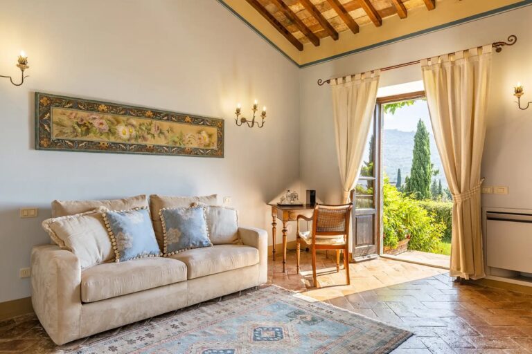 A Junior Suite, Relais & Châteaux Il Falconiere & Spa