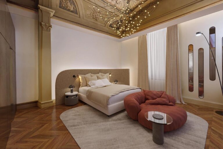 A Suite Bedroom with Frescoed Ceiling, Relais Santa Croce by Baglioni Hotels