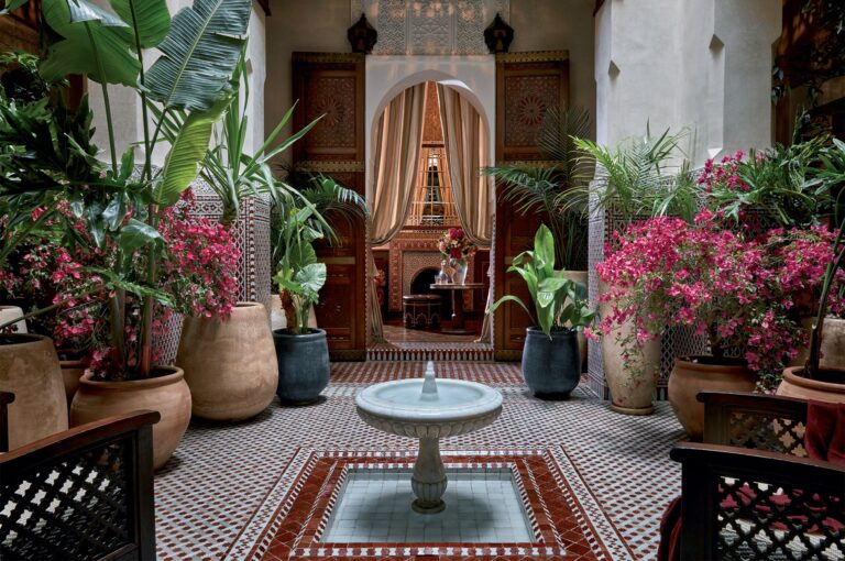 Patio with fountain and planting, Royal Mansour Marrakech