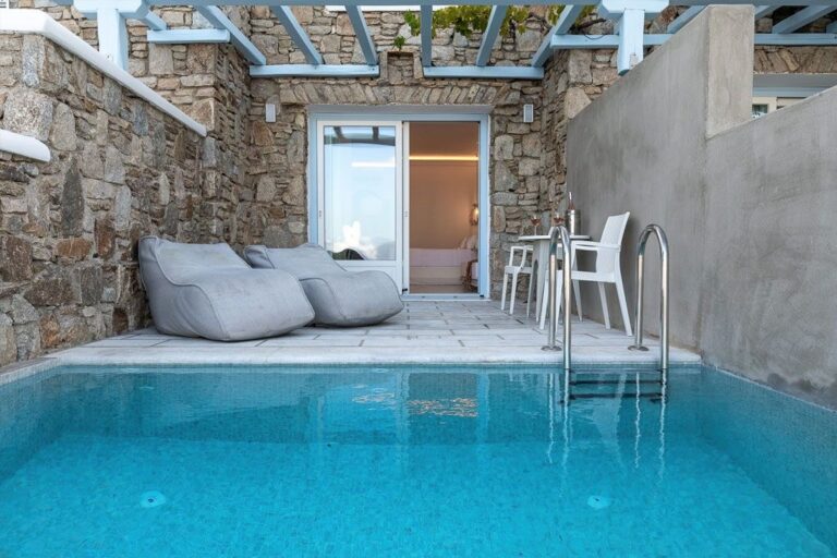 Signature Room with Private Pool and Sea View, Saint John Hotel Villas and Spa