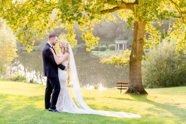 A couple beside the lake, Salomons Estate