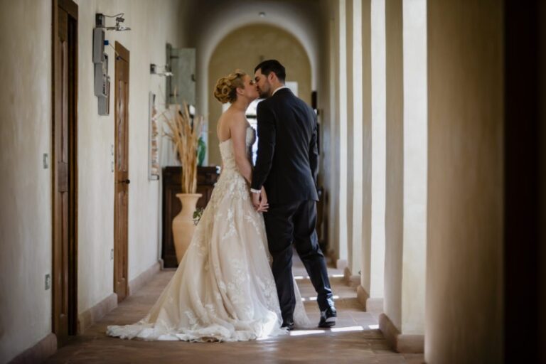 Couple in the Arched Corridor, San Pietro sopra le Acque