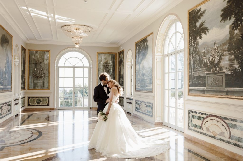 The couple in a frescoed Roman palazzo gallery, Sanda Pandza Events